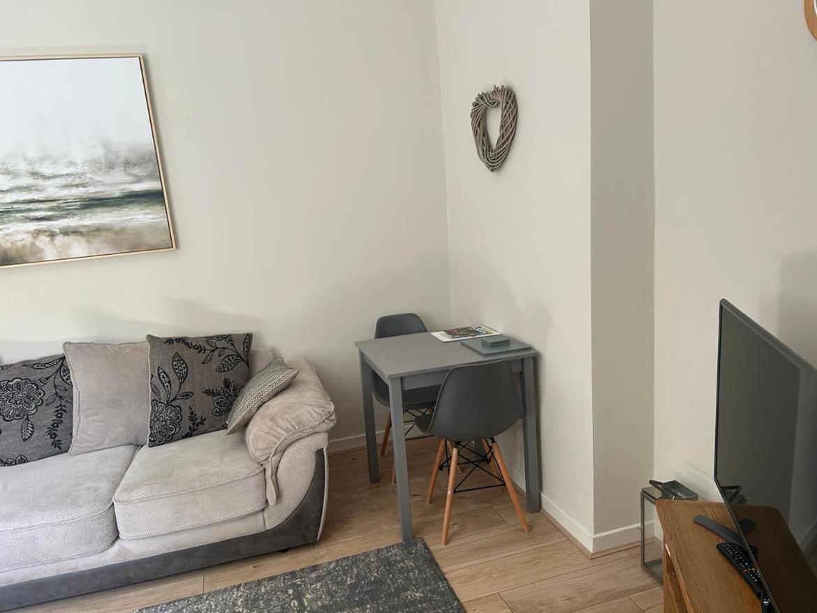Number Fifty Six Apartamento Hawick Exterior foto